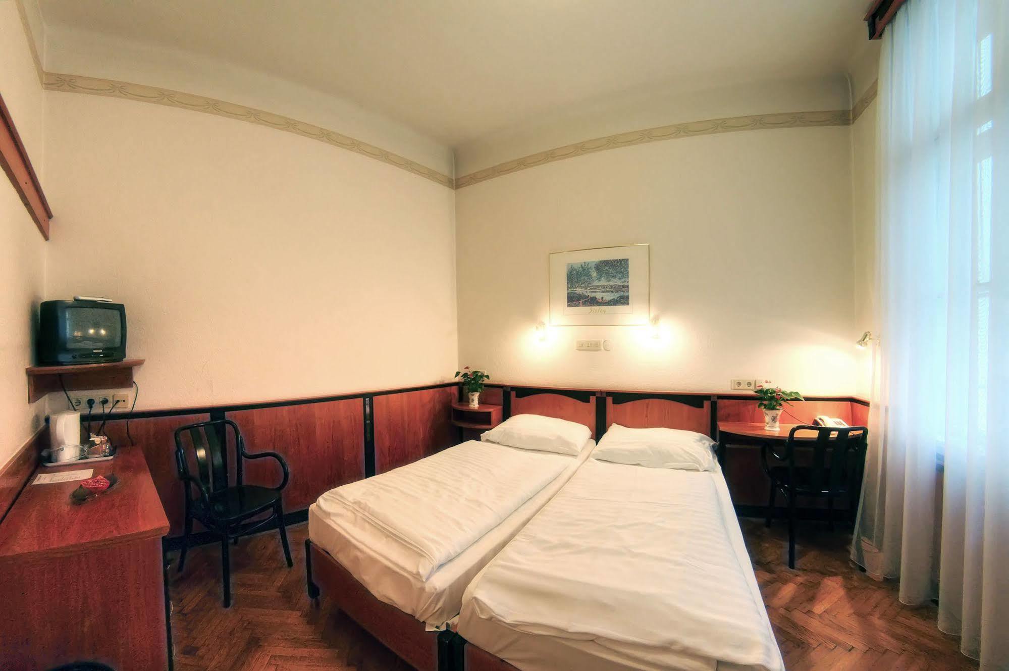 Carlton Opera Hotell Wien Eksteriør bilde
